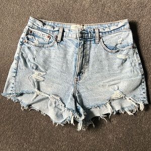 Abercrombie & Fitch Curve Love The Mom Short High Rise